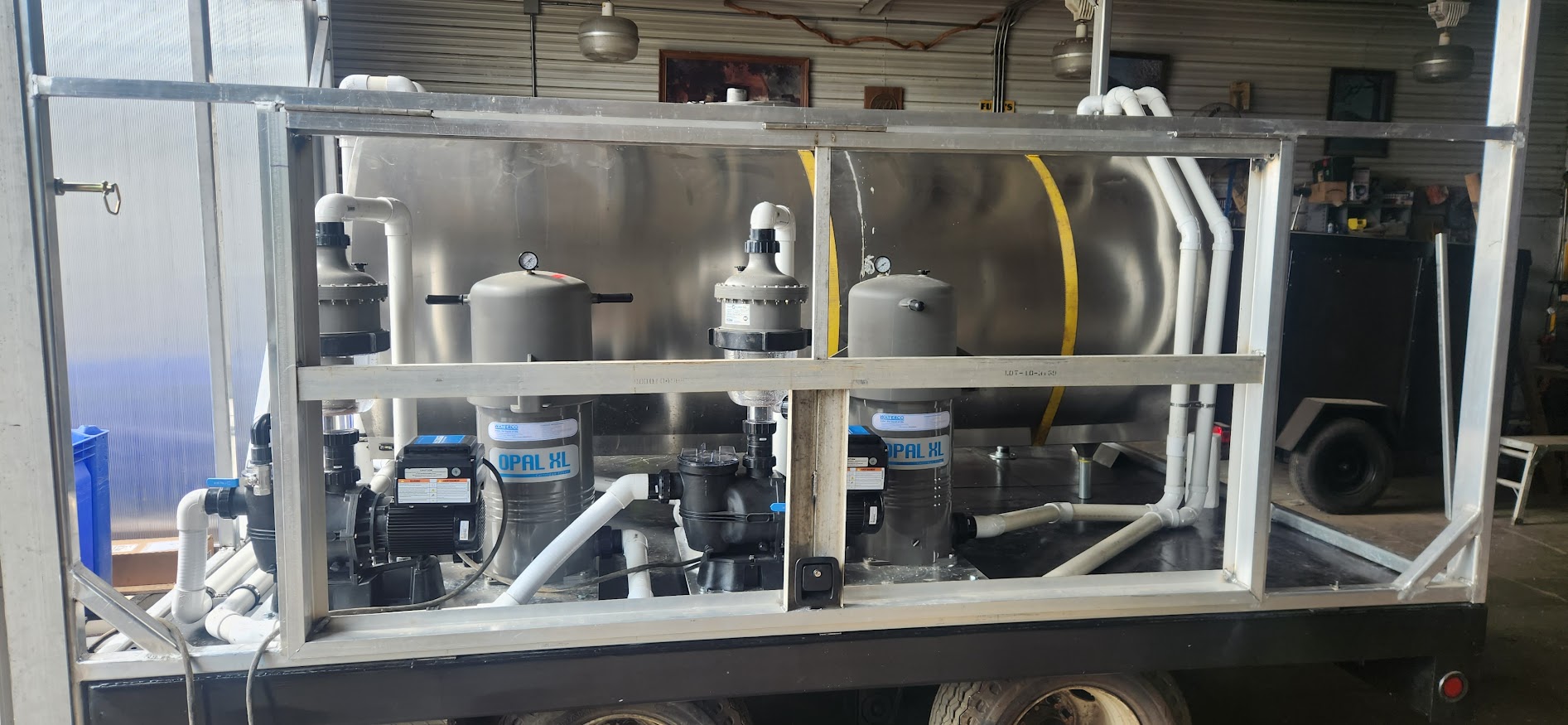 Custom trailer plumbing system